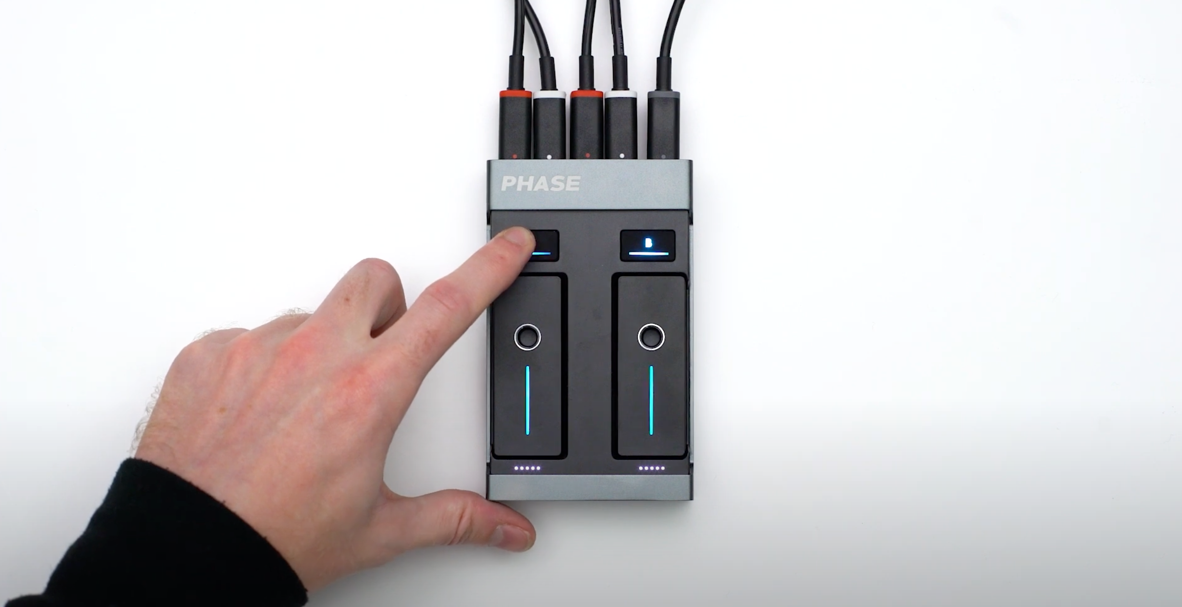Phase tutorial video showing how to link a new Remote to a Phase Receiver