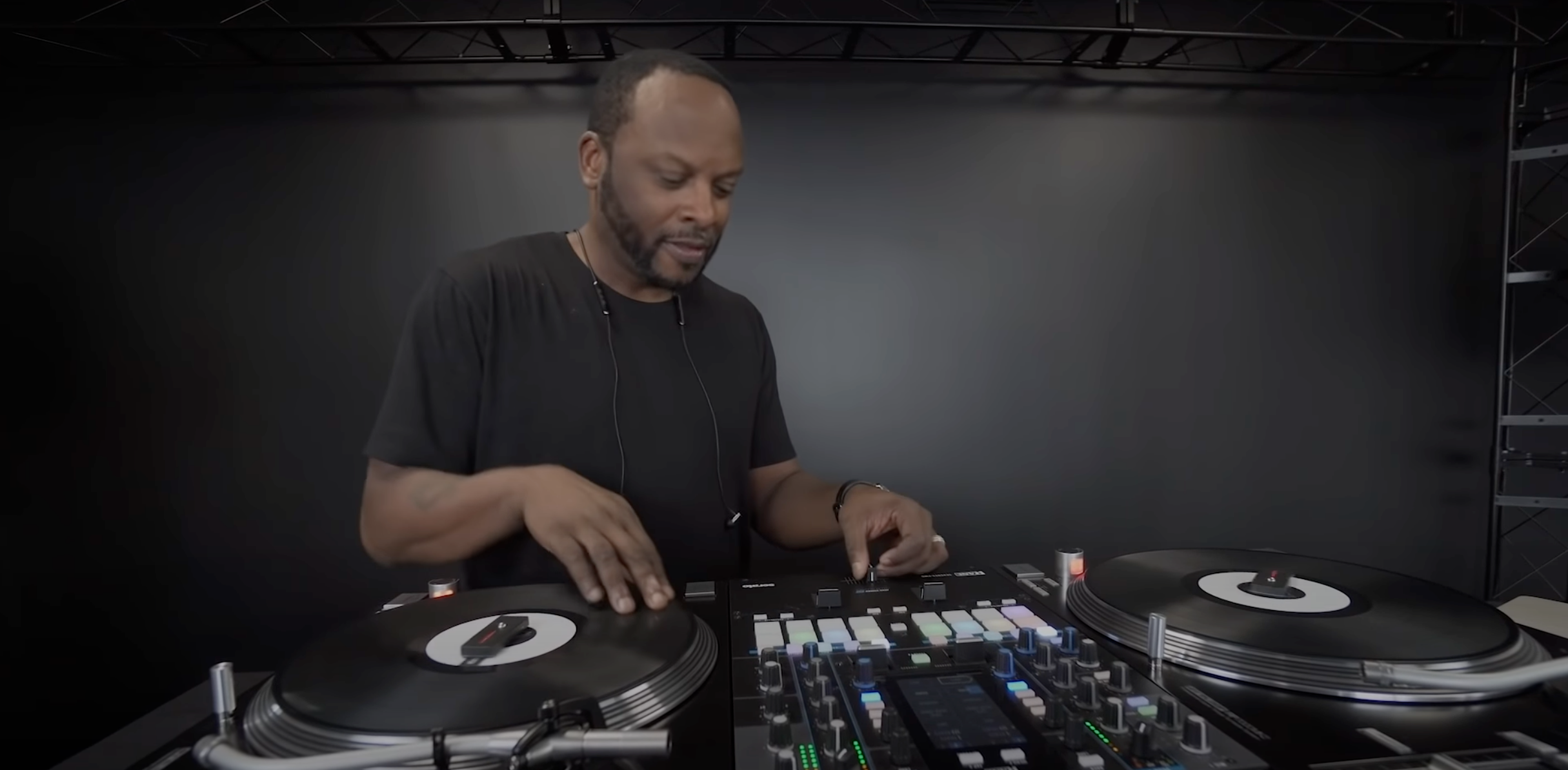 Jazzy Jeff testing Phase DJ